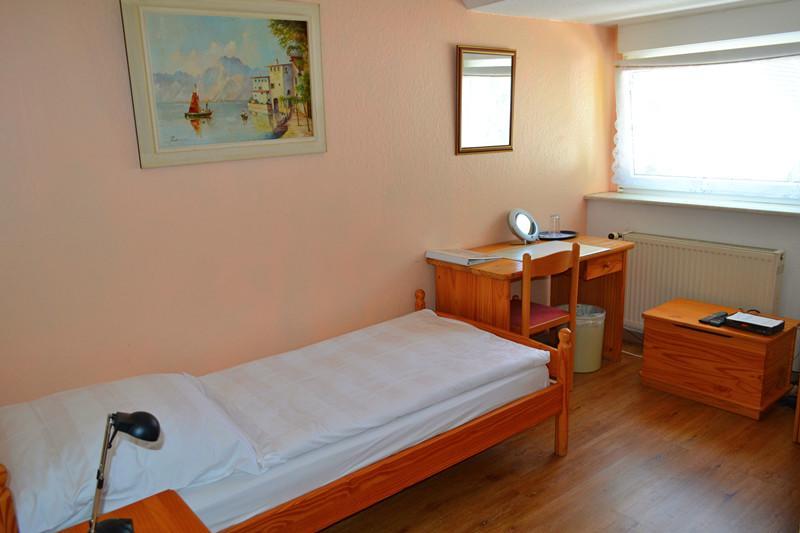 Hotel Hohenstein -Radweg-Messe-Baldeneysee Ессен Екстер'єр фото